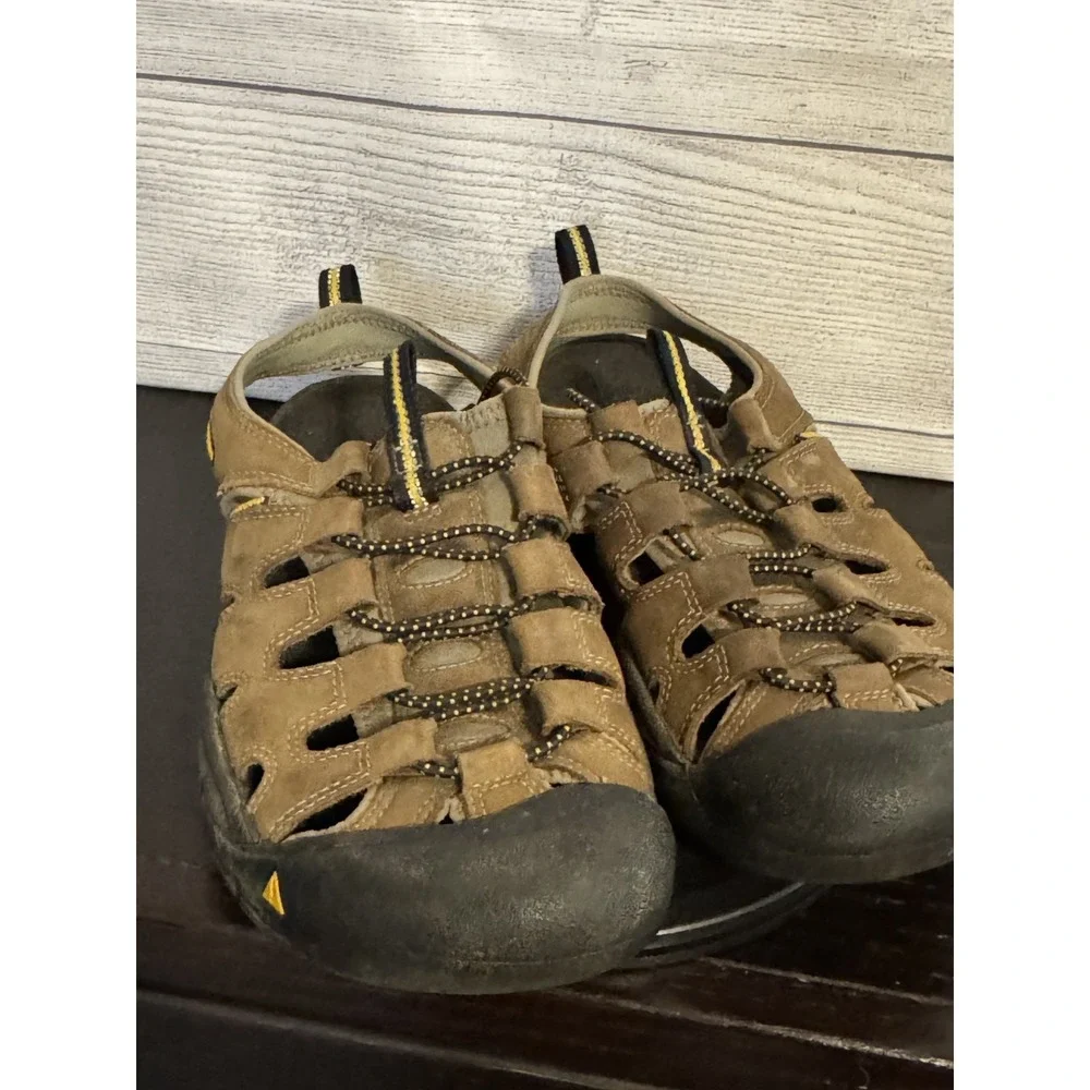 KEEN Men Waterproof Hiking Sandals Closed Toe Brown Outdoor Shoes Size 10
